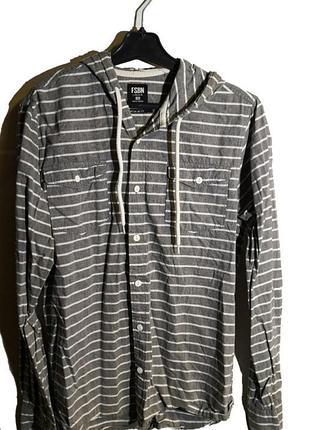 Рубашка в полоску с копюшоном