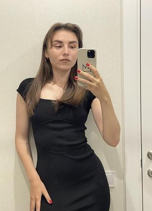 Сукня силует