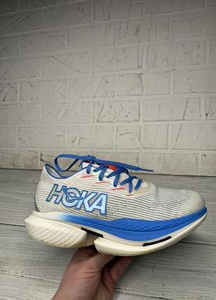 Крутые беговые кроссовки hoka one one cielo x1 размер 41.5-42