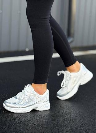 Жіночі кросівки дуже стильні весняні