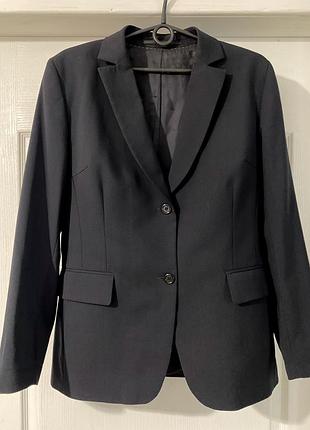 Жіночій піджак чорного кольору. розмір 40/l/48 42/xl/50