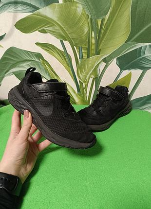 Кроссовки nike revolution 6