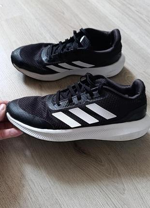 Кроссовки adidas 37/5 размер