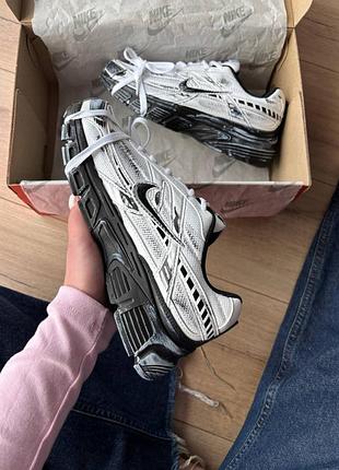 Nike initiator custom white black