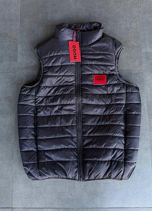 Сіра чоловіча демісезонна осіння весняна жилетка безрукавка hugo boss