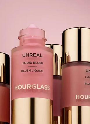 Рум'яна hourglass