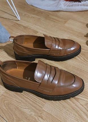 Удобные лоферы,