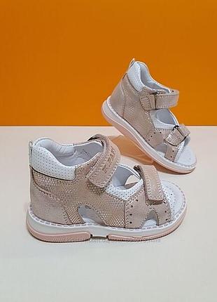 Шкіряні босоніжки k. pafi 22р