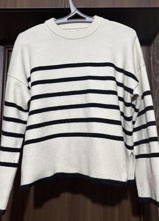 Стильна кофточка