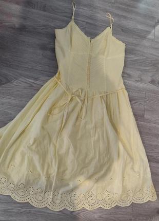 Сарафан , плаття, сукня з прошвою бренду new look. на тоненькій батистовій підкладці.  склад 100% бавовна.