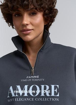 Женский свитшот amore 7