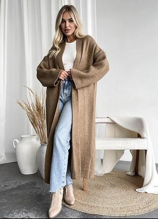 Подовжений кардиган з м‘якої пухнастої пряжі🤎 розмір універсальний; довжина - 120см