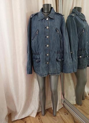 Добротная с карманами куртка, жакет, джинсовка большого размера