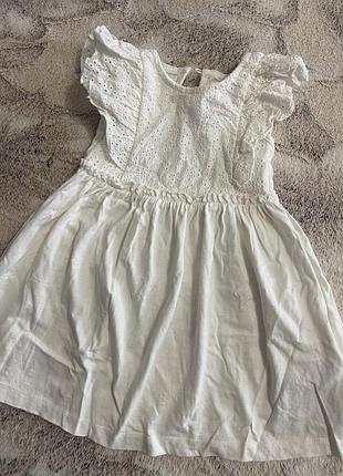 Сукня для дівчинки