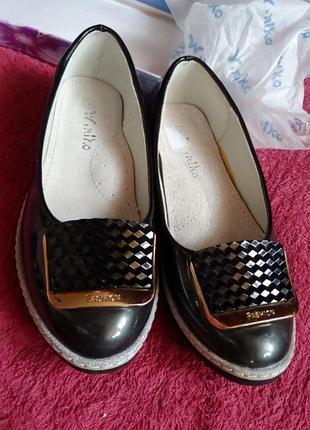 30розмір дитячі туфлі туфельки мешти нові.