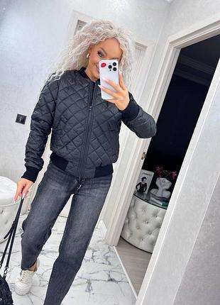 Жіноча куртка