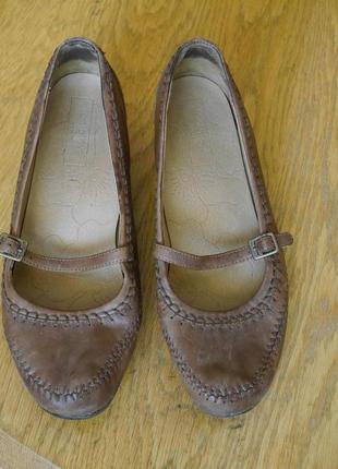 Туфлі шкіряні розмір 8 на 42 устілка 28,1 см footglove