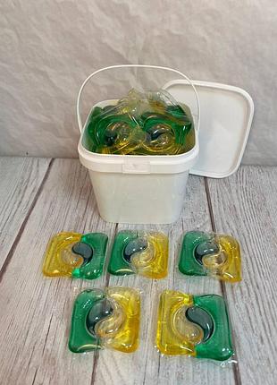 Капсули для прання білизни універсальні 4в1 pro wash відерце 15 шт