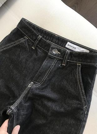 Отличные джинсы на высокой посадке bershka 32