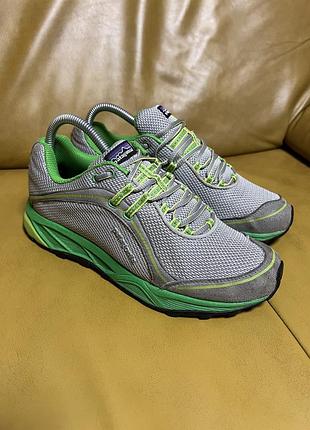 Кросівки patagonia