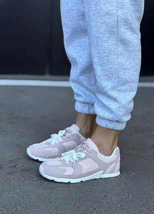 Кросівки жіночі рожеві