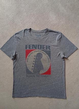 Брендова футболка fender.
