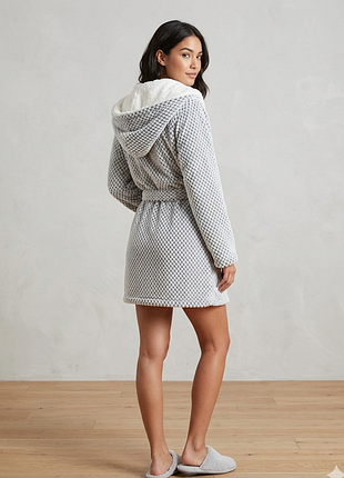 Женский короткий халатик etam