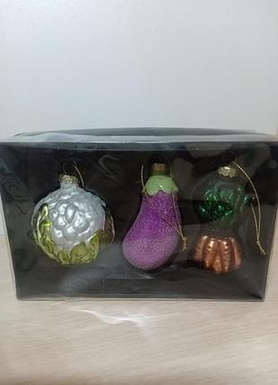 Новогодние игрушки