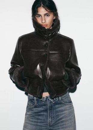 Коричнева куртка zara двостороння куртка зі штучного хутра шкіряна куртка зі штучної шкіри коротка куртка зі шкіри вкорочена куртка з високим коміром