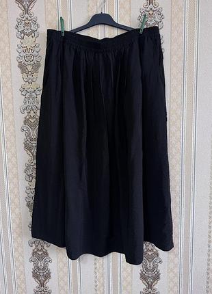 Стильна легка довга спідниця, чорна юбка батал