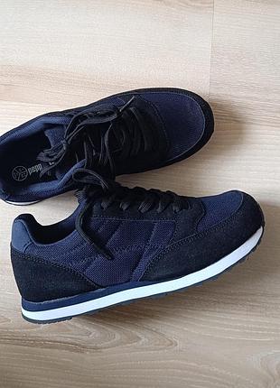 Легенькі кросівки 34 розмір