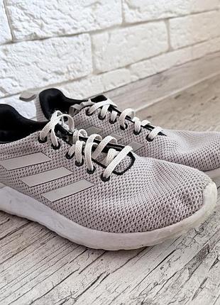 Adidas кросівки