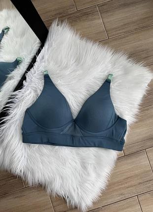 Спортивний бюстгальтер asos