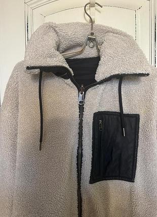 Жіноча куртка massimo dutti