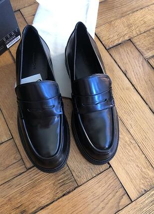 Лоферы massimo dutti, новые. оригинал