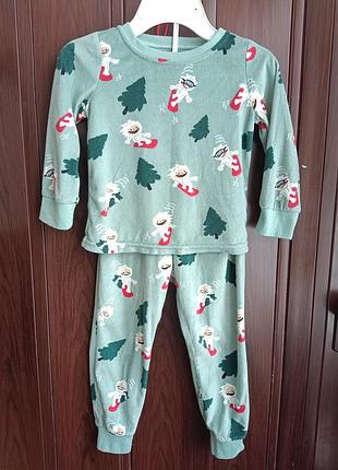 Флисовая пижамка (присущенные катышки на манжетах)