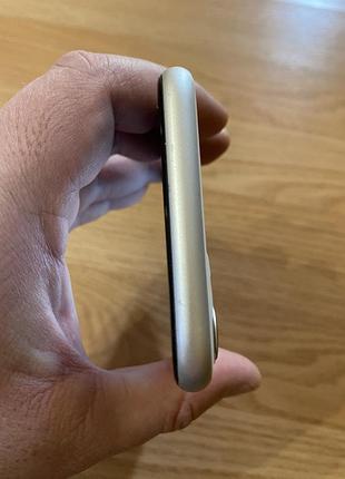 Apple iphone 11 64gb 4