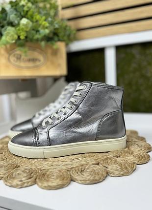 Шкіряні жіночі кросівки кеди