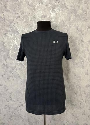 Футболка under armour