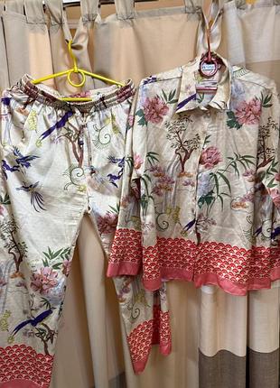 Костюм атлас зара