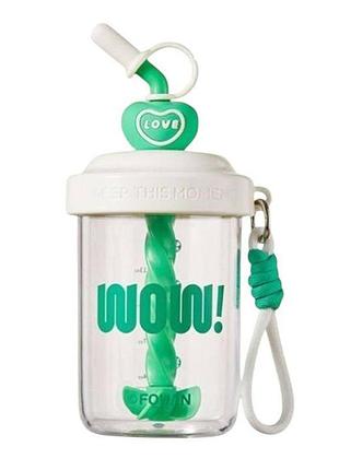 Шейкер wow 580 мл с венчиком и трубочкой для фитнеса и коктейлей салатовый