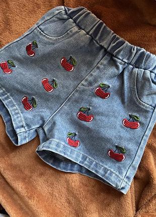 Джинсові шорти на дівчинку