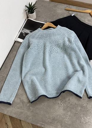 Вовняний светр