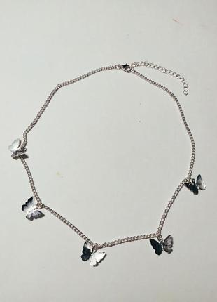 Цепочка с подвесками бабочками серебро, ожерелье чокер бабочки7 фото