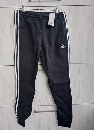 Спортивні штани adidas розмір m всередині на флісі