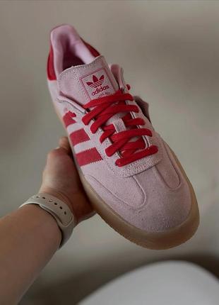 Кроссовки женские adidas, 43 p., сверху натуральная замшевая кожа, внутрь текстиль