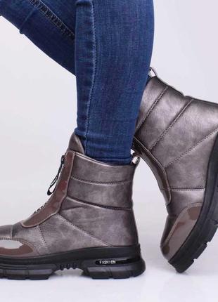 Стильные коричневые зимние сапоги ботинки короткие низкий ход с молнией