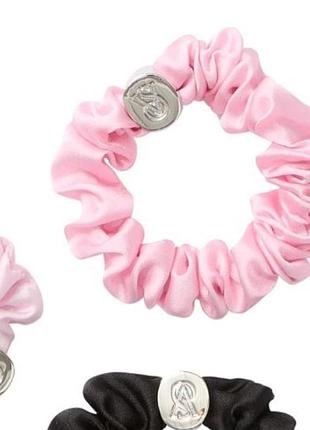 Атласная резинка для волос, сатиновая резинка, розовый скранч с шармом victorias secret, виктория сикрет