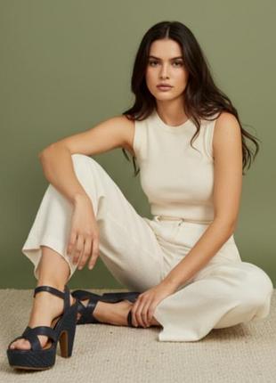 Темно сині босоніжки