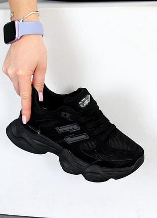 Комфортные спортивные кроссовки